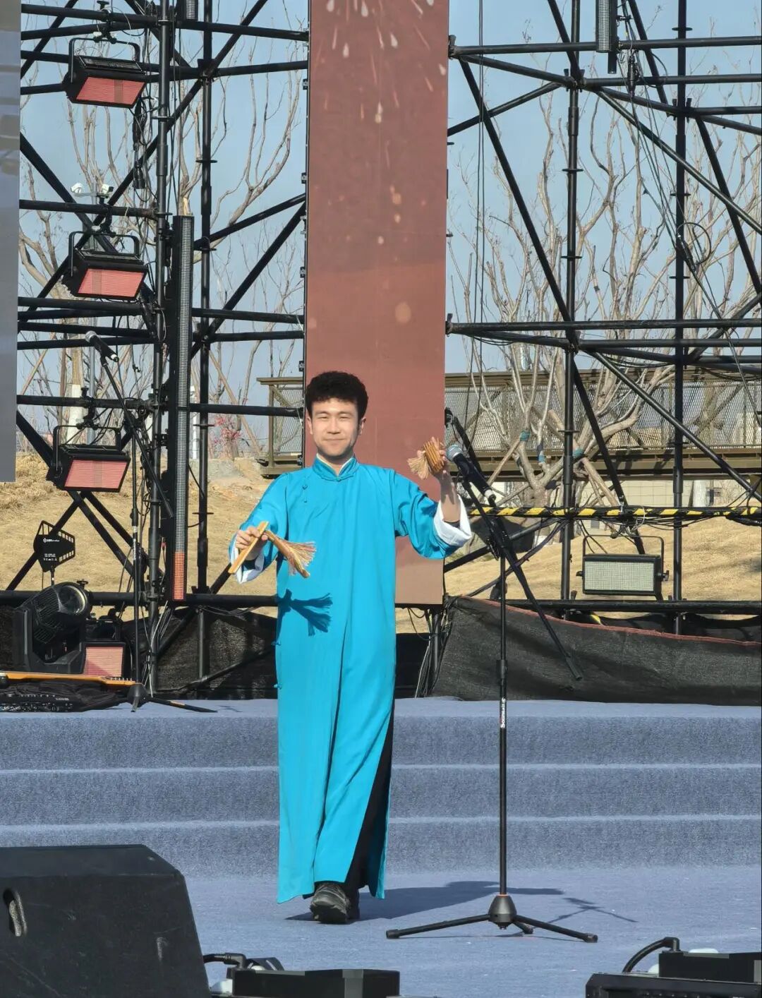 75e641c3635246e2a06827665e064445