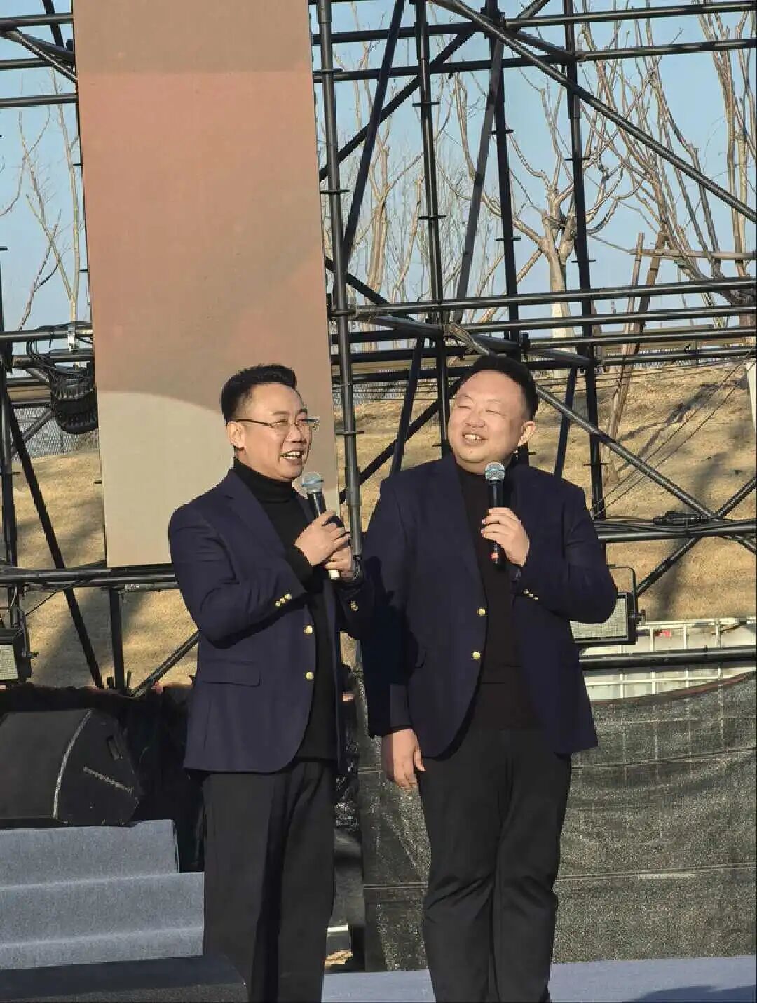 923e2a7fb0604c1f9b6e5b37e3e2445e